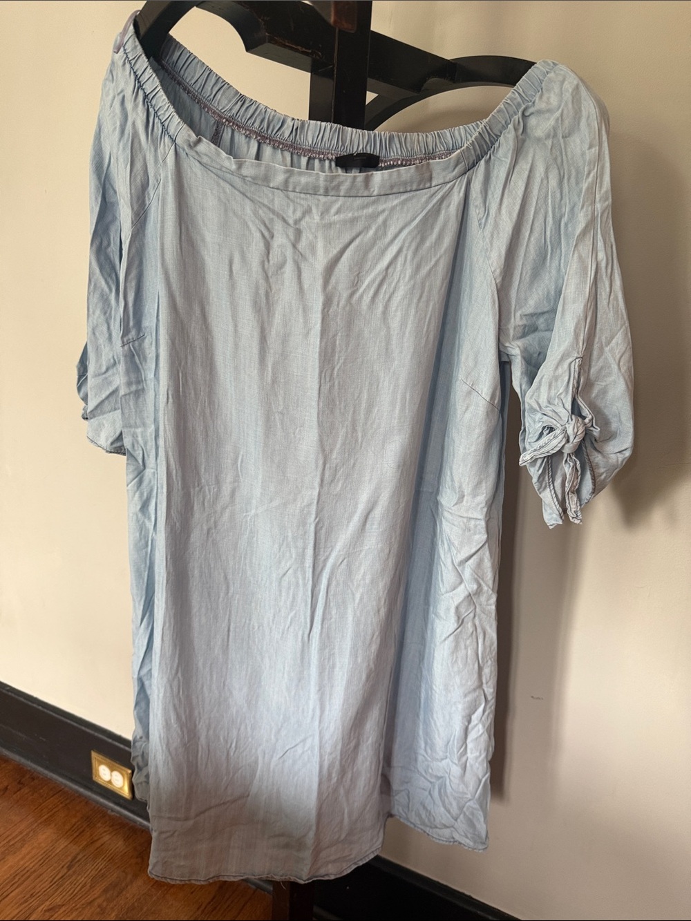 Off the shoulder chambe dress with tie sleeve